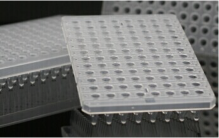 0.1ml超薄96孔板，半裙边，透明色（KG2553）