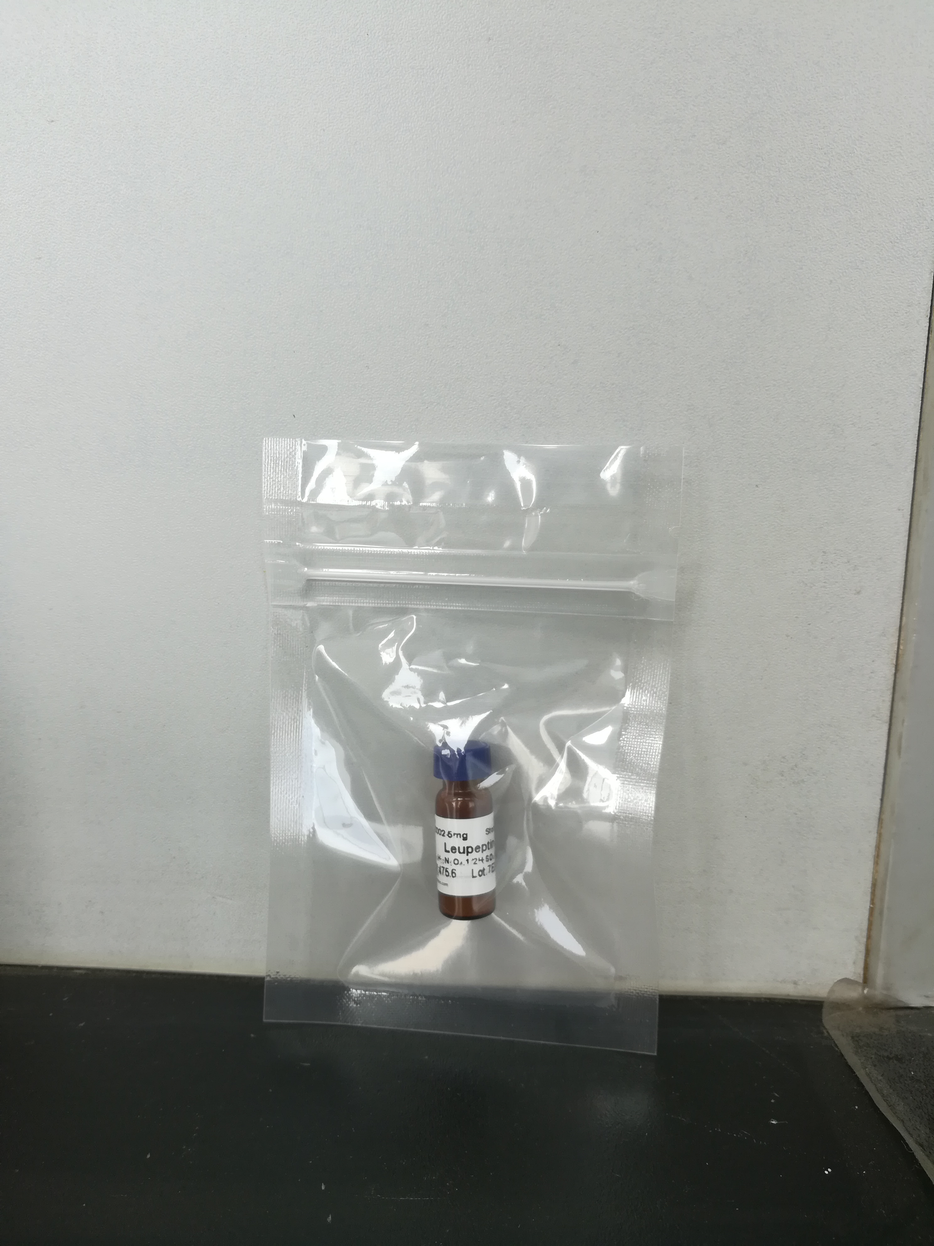 Leupeptin（亮抑蛋白酶肽）（L0002）